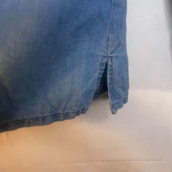 Bandolino Denim Vneck Cotton Blend Beaded Textured Shoulder Size Small Chambray - Picture 3 of 11